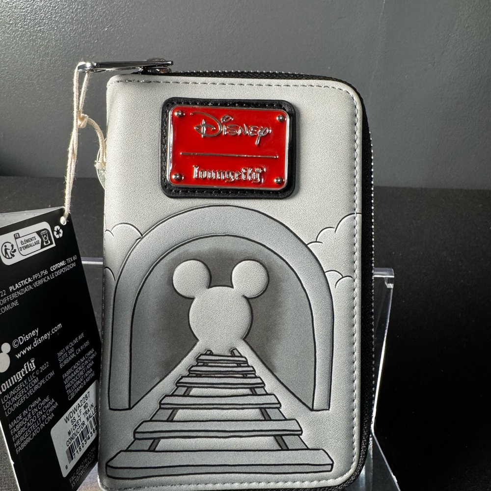 Mickey Mouse Gray Cartoon Crossbody Bag - Picture 2 of 9